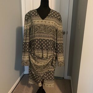 Jones New York Black and Cream Paisley V-Neck Dress